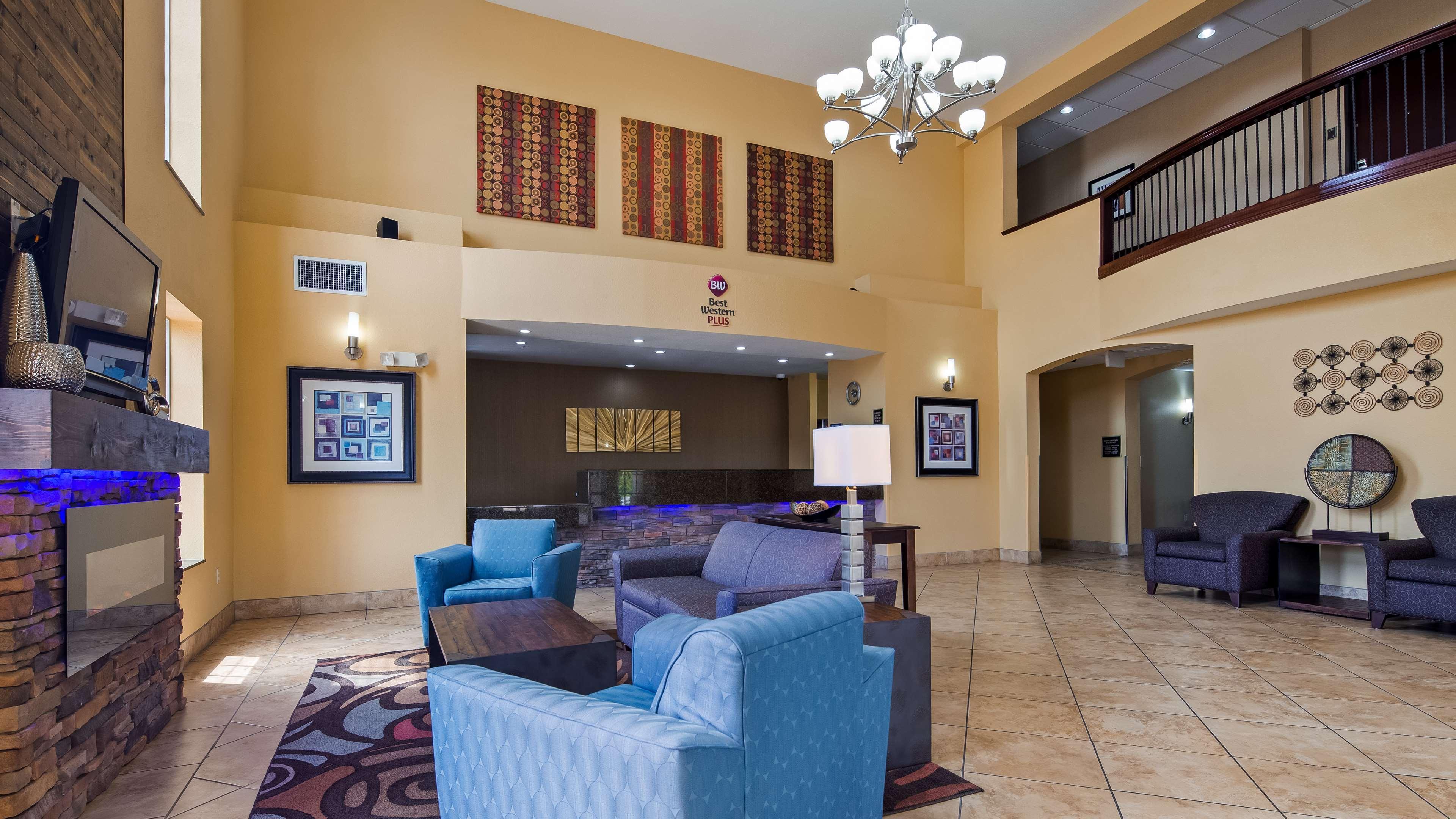 Best Western Plus Eastgate Inn & Suites Wichita Exteriör bild